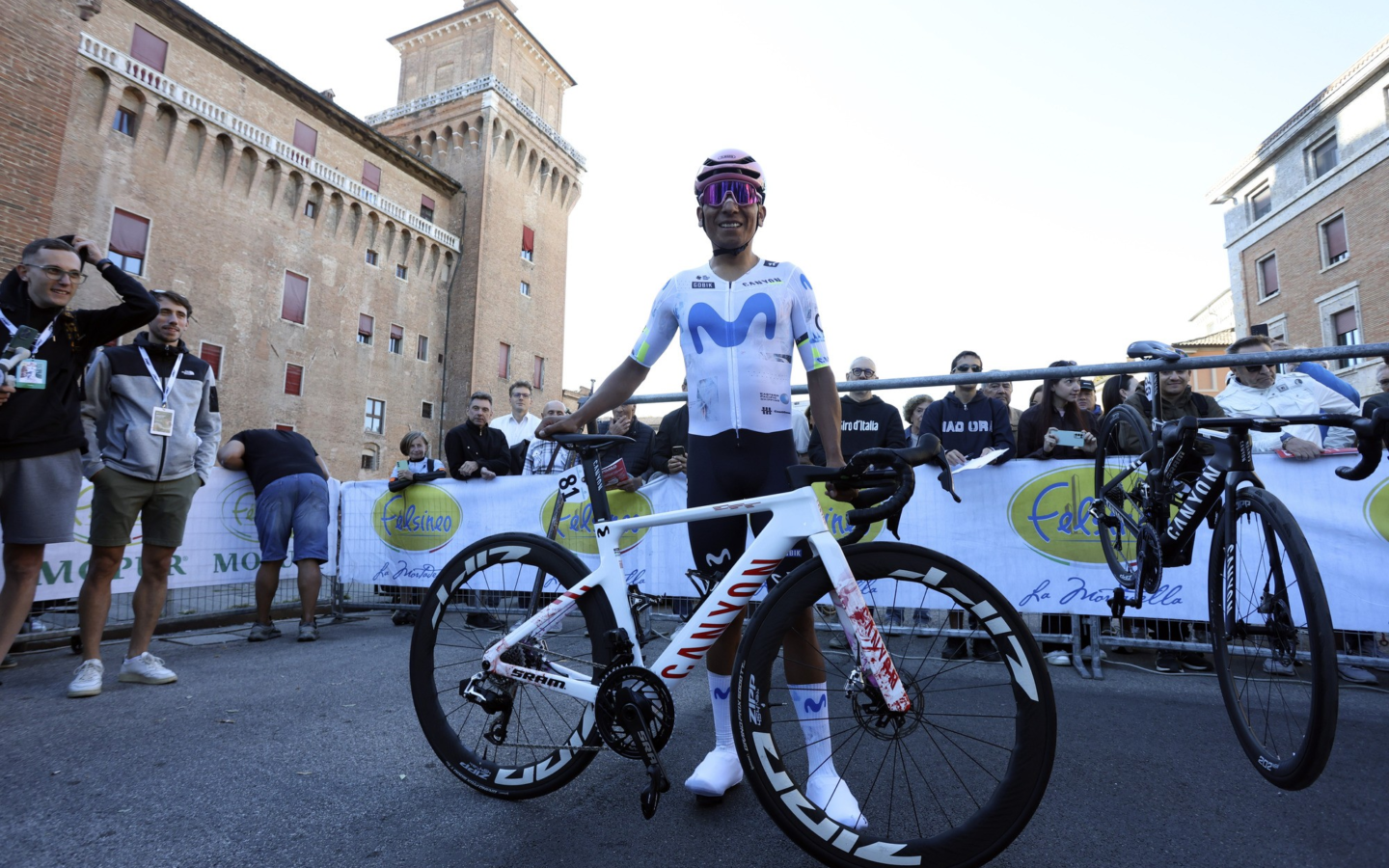Nairo Quintana se despide en el Giro de Emilia tras 17 temporadas