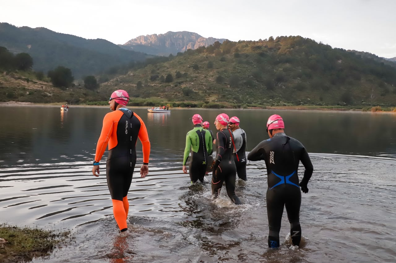 Ultraman México arranca en Zacatecas con 10 km de natación en Jerez